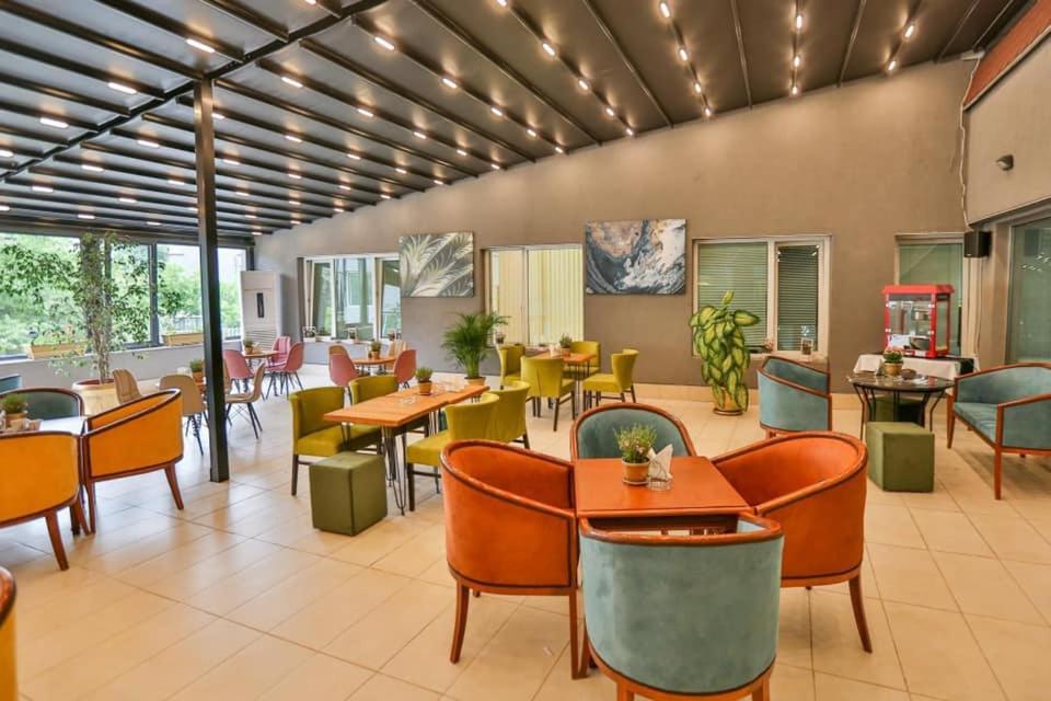 Terra Europe Brontes Hotel Targovishte  Exterior photo
