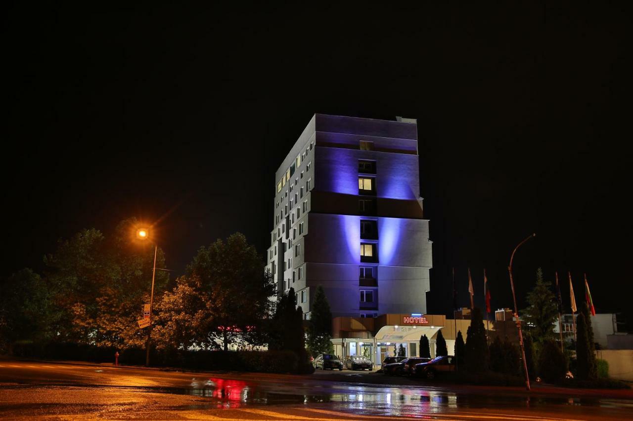 Terra Europe Brontes Hotel Targovishte  Exterior photo